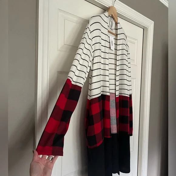 {Haptics} Buffalo Plaid Striped Open Front Long Cardigan - Women's Medium - NWT - Picture 5 of 11
